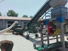 皮帶輸送機、糧食機和包裝機生產線